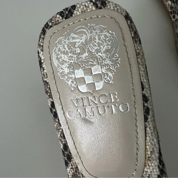 Vince  Camino Snake Prtindal Flat Sandal size 7 - Picture 6 of 6